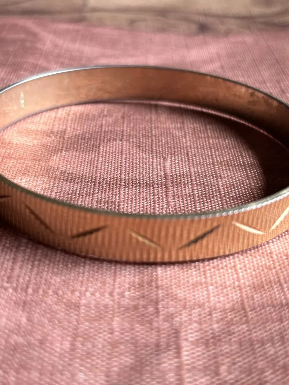 Vintage 1960s Florentine Finish Geometric Gold Tone Stackable Bangle